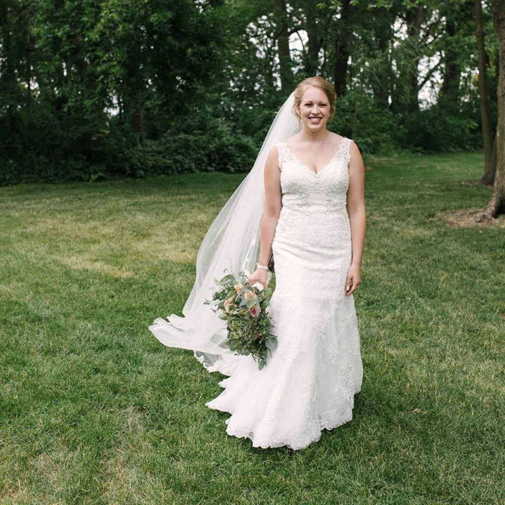 Mori Lee Ivory Lace Bridal Gown